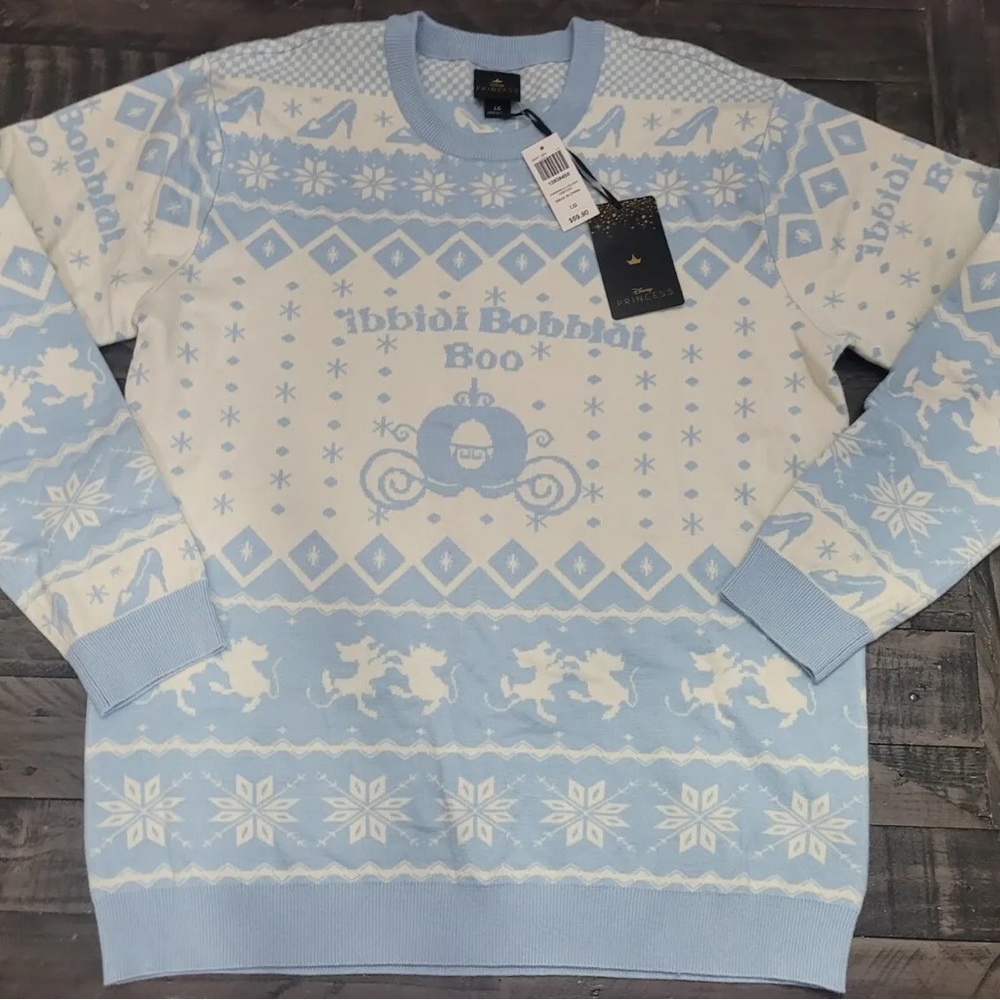 NWOT Disney Princess Disney Cinderella Box Lunch White & Blue Sweater
